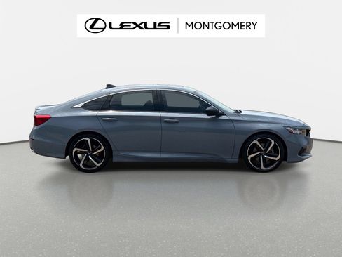 Used 2022 Honda Accord Sport image 2
