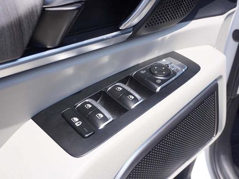 Used 2025 Kia Telluride EX FWD image 45