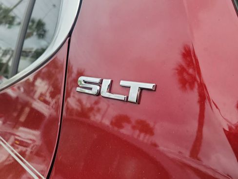 Used 2018 GMC Acadia SLT FWD image 15