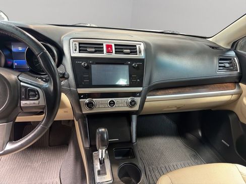 Used 2017 Subaru Outback 2.5i Limited AWD/4WD image 13