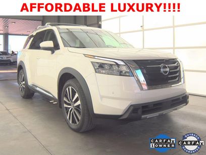 Used 2024 Nissan Pathfinder Platinum w/ Cargo Package