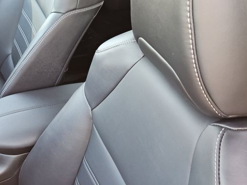 Used 2024 Toyota RAV4 XLE Premium image 24