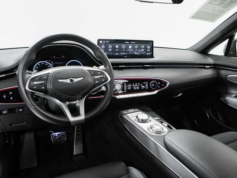 Used 2023 Genesis GV70 2.5T w/ Sport Prestige Package AWD/4WD image 13