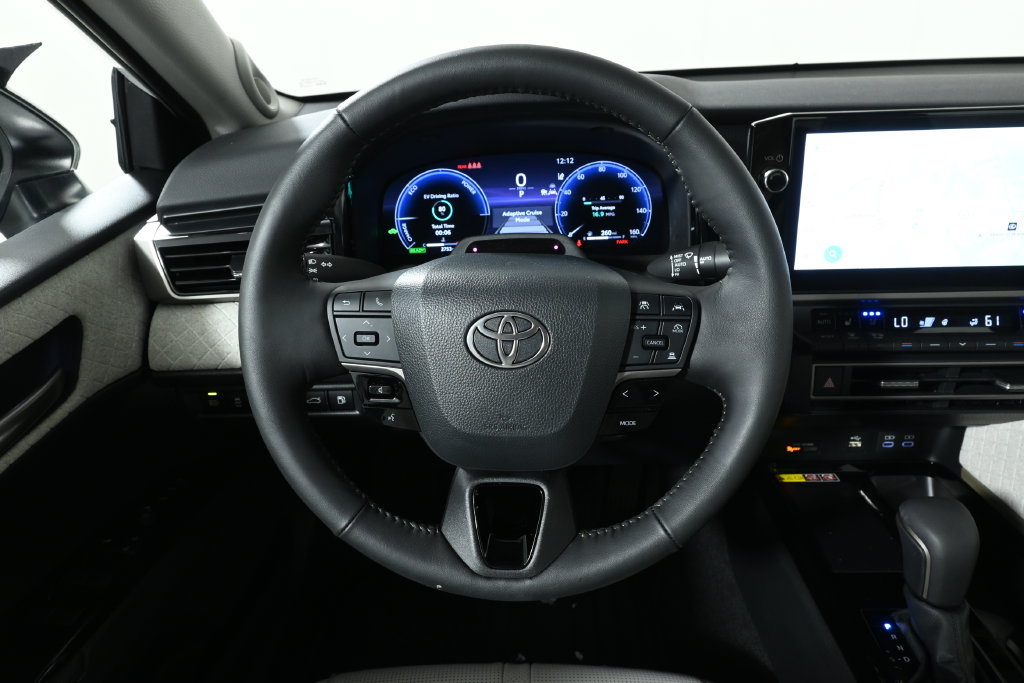 Used 2026 Toyota Camry XLE w/ Premium Plus Package AWD/4WD image 18