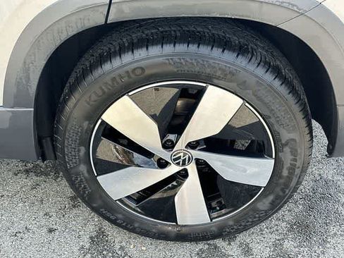 Used 2024 Volkswagen Taos S AWD/4WD image 5