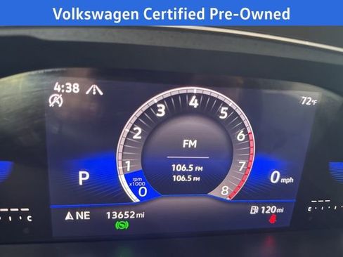 Used 2024 Volkswagen Tiguan SE image 21