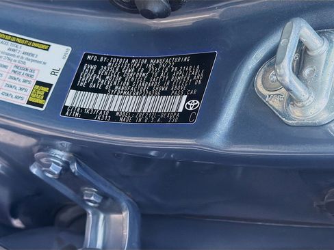 Used 2022 Toyota Corolla L FWD image 33