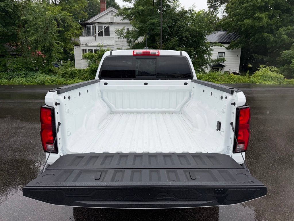 Certified 2024 Chevrolet Colorado Z71 w/ Z71 Convenience Package 2 AWD/4WD image 7