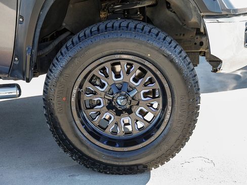 Used 2016 Toyota Tundra SR5 image 9