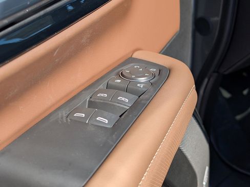 New 2026 Chevrolet Tahoe High Country image 18