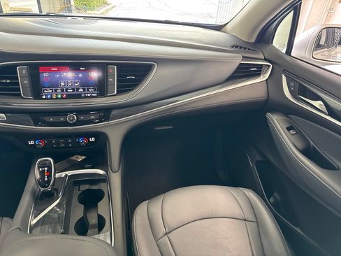 Used 2020 Buick Enclave Essence AWD/4WD image 48