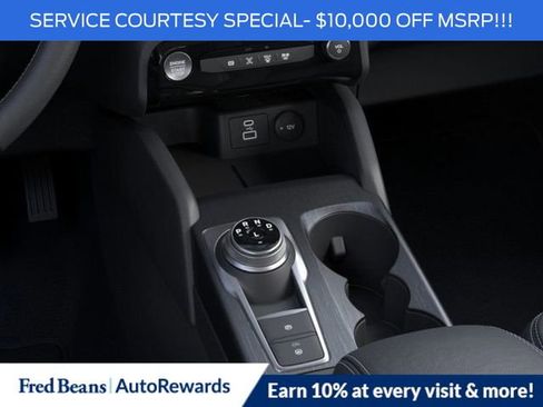 New 2025 Ford Escape SE image 18