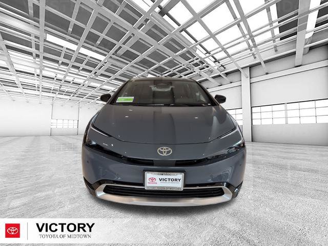 New 2027 Toyota Prius Plug-In Hybrid FWD image 6