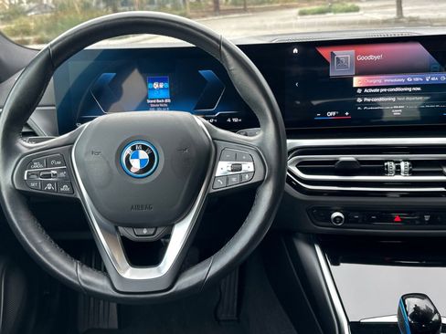 Certified 2023 BMW i4 eDrive35 image 18