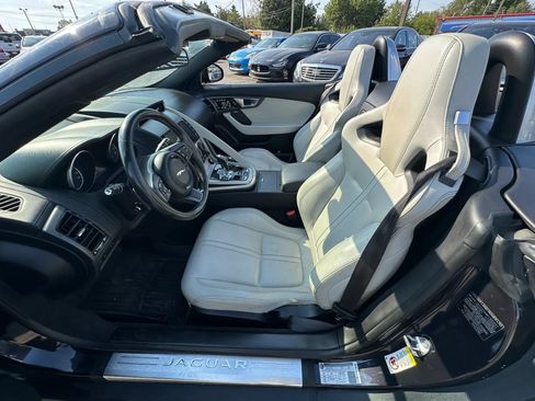 Used 2016 Jaguar F-TYPE Convertible RWD image 18