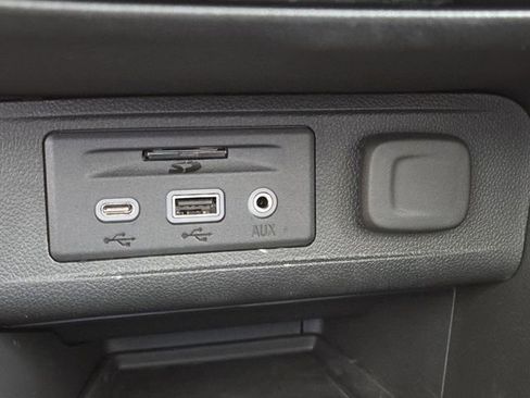 Used 2023 Buick Encore GX Essence w/ Advanced Technology Package image 13