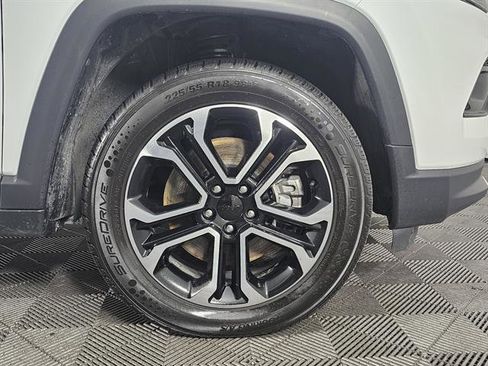 Used 2024 Jeep Compass Limited image 12