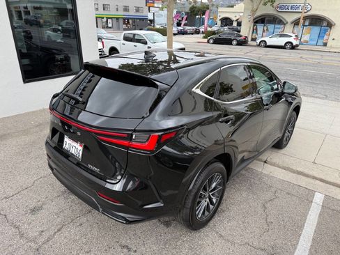 Used 2024 Lexus NX 250 FWD image 15