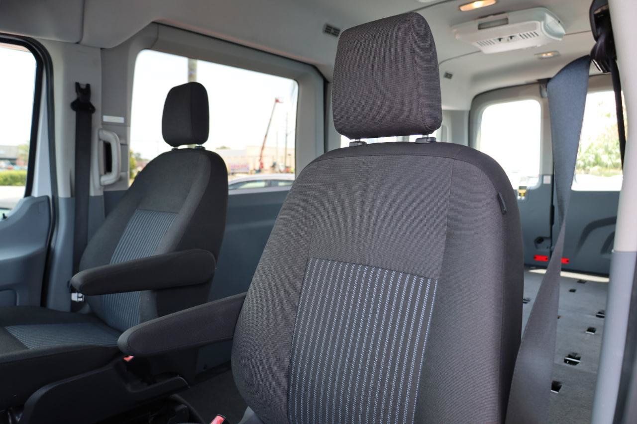 Used 2019 Ford Transit 350 XLT RWD image 5