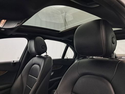 Used 2017 Mercedes-Benz C 300 4MATIC Sedan image 9