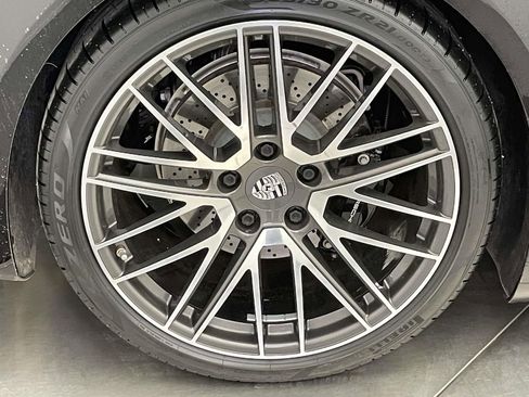 Used 2022 Porsche 911 Targa 4S image 13