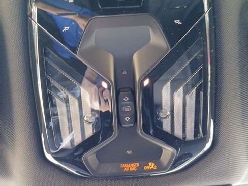 New 2025 BMW X3 xDrive30i w/ Premium Package image 29