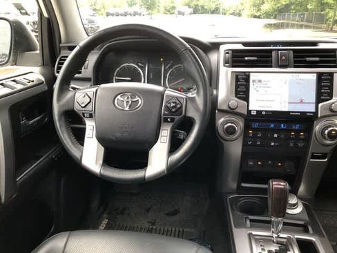 Used 2020 Toyota 4Runner Limited AWD/4WD image 10