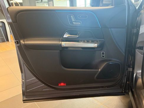 New 2026 Mercedes-Benz GLB 250 4MATIC image 17