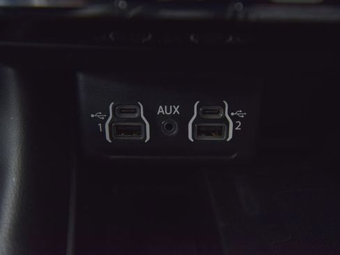 Certified 2023 Dodge Durango R/T image 38