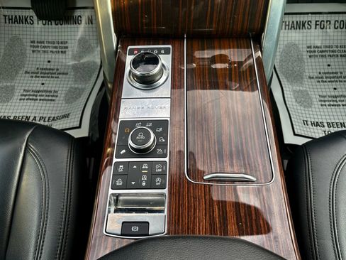Used 2017 Land Rover Range Rover image 38