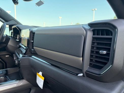 New 2026 Chevrolet Silverado 1500 ZR2 AWD/4WD image 19