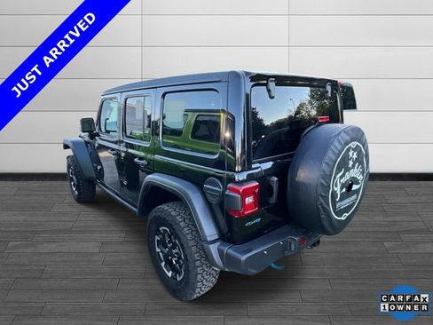 Used 2025 Jeep Wrangler Unlimited Rubicon 4xe w/ Convenience Group AWD/4WD image 7