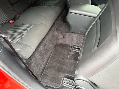 Used 2017 Dodge Challenger R/T Scat Pack RWD image 40