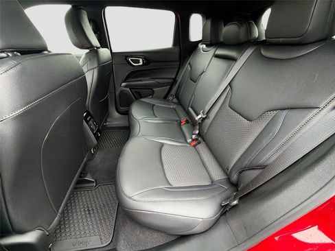 New 2026 Jeep Compass Latitude AWD/4WD image 23