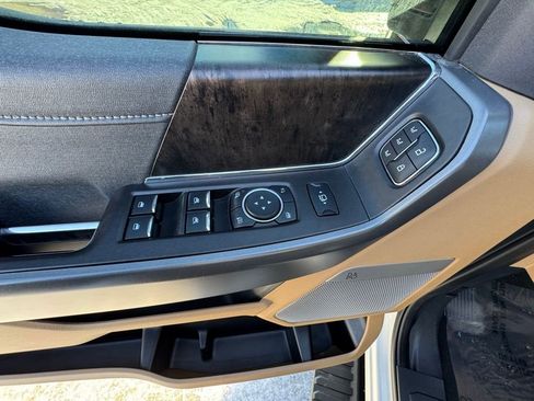 Used 2024 Ford F350 Lariat w/ Sport Appearance Package image 20