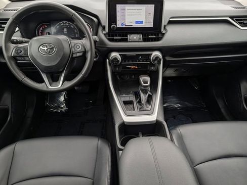 Used 2025 Toyota RAV4 XLE Premium FWD image 11