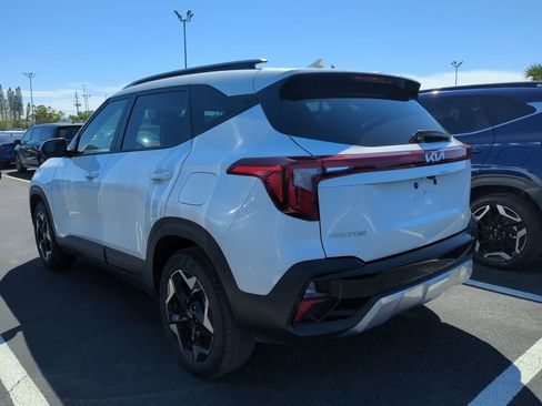 Certified 2025 Kia Seltos S image 7
