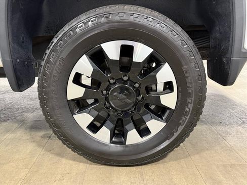 Used 2023 Chevrolet Silverado 2500 LT image 16