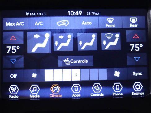 Used 2019 Jeep Renegade Altitude w/ Quick Order Package 2XM image 16