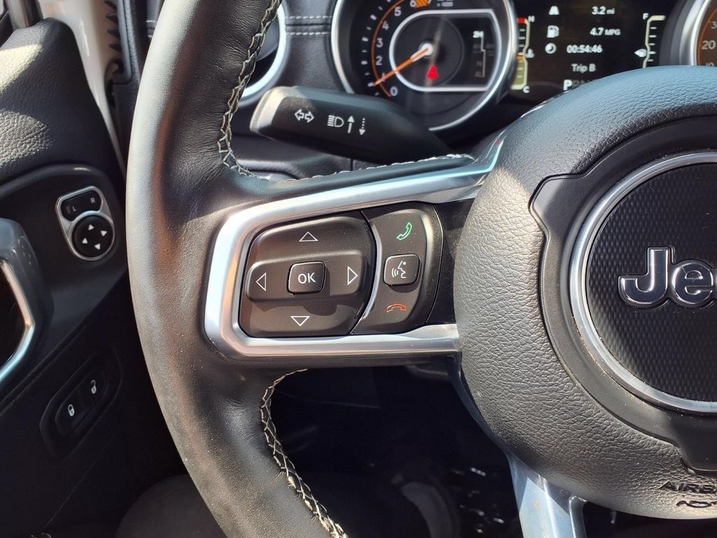 Used 2022 Jeep Wrangler Unlimited Sahara w/ Cold Weather Group AWD/4WD image 13