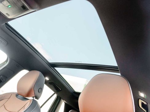 New 2026 Volkswagen Tiguan SEL R-Line image 12