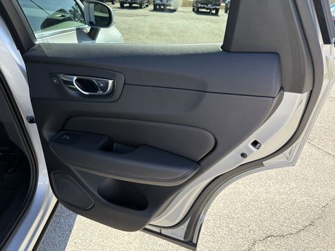 Used 2020 Volvo XC60 T5 Inscription w/ Protection Package Premier image 21