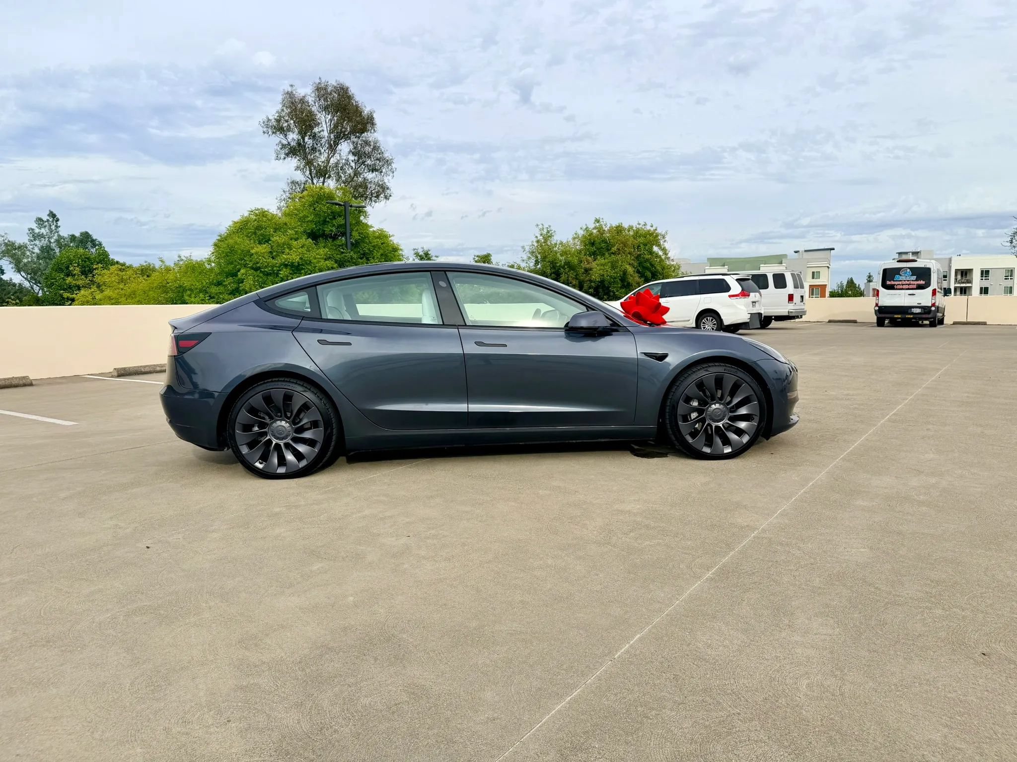 Used 2021 Tesla Model 3 Long Range AWD/4WD image 3