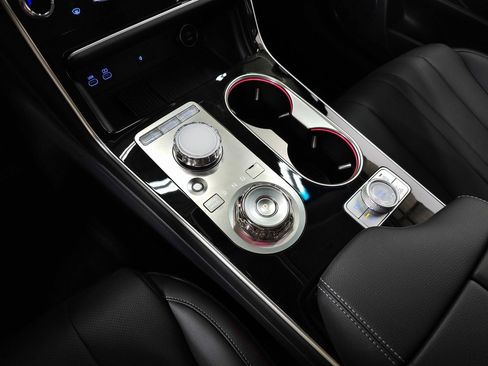 Used 2025 Genesis GV80 2.5T Standard image 32