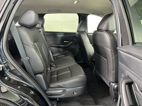 Used 2025 MAZDA CX-90 3.3 Turbo w/ Select Package AWD/4WD image 27