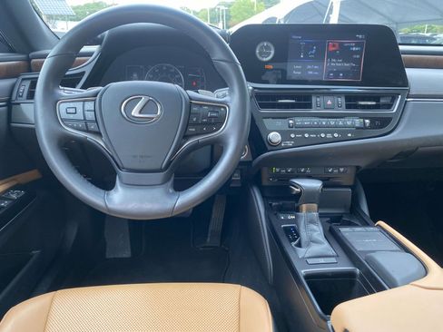 Used 2022 Lexus ES 350 w/ Premium Package FWD image 12