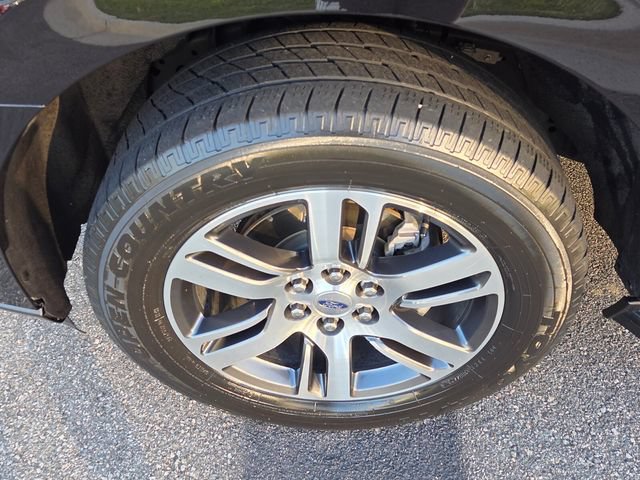 Used 2024 Ford Expedition Limited AWD/4WD image 4