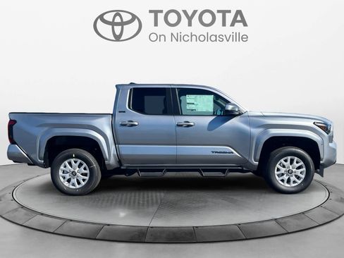 Used 2024 Toyota Tacoma SR5 image 6