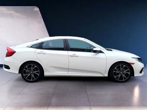 Used 2020 Honda Civic Sport image 6