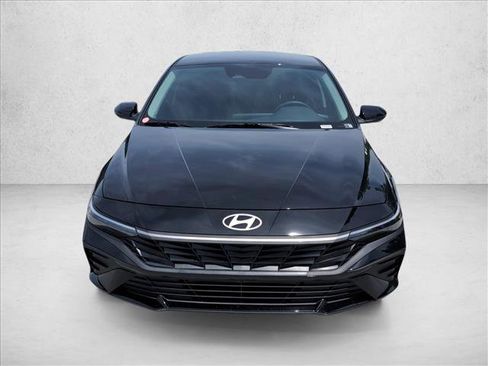 New 2026 Hyundai Elantra SE FWD image 6